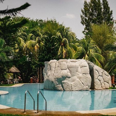 Emerald Manor Hotel Olongapo Dış mekan fotoğraf